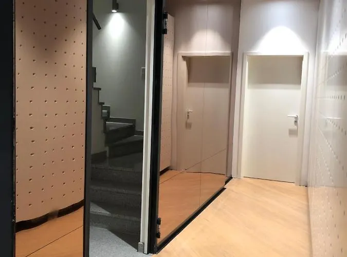 Adrett Am Dom - Digital Access